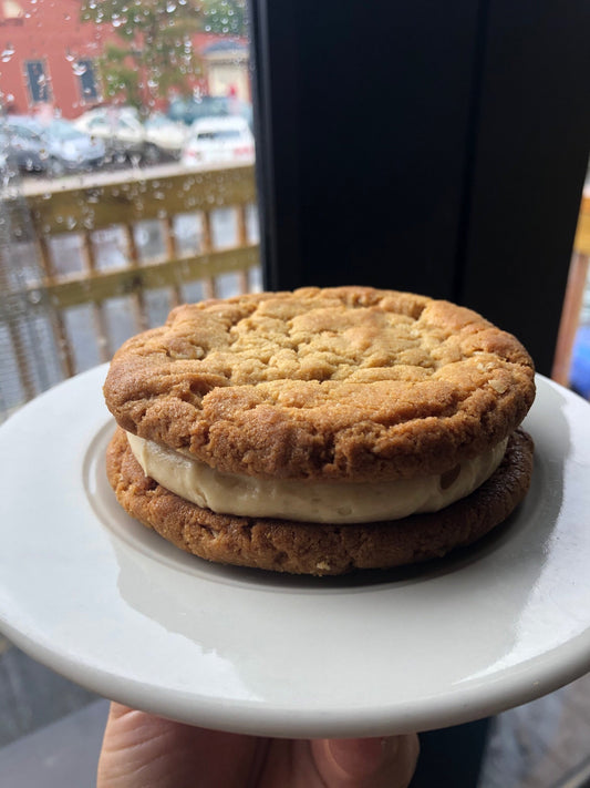 Oatmeal Peanut Butter Sammie