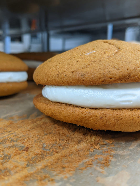 Pumpkin Spice Whoopie Pie