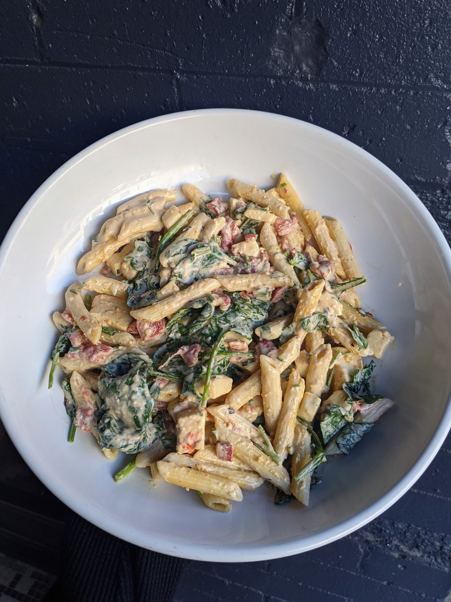 Smoked Mozzarella, Spinach and Roasted Red Pepper Pasta Salad