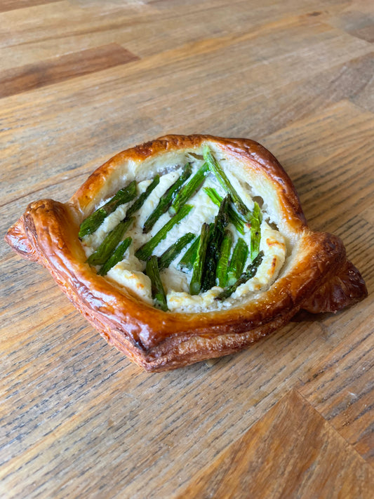 Asparagus and Ricotta Croissant